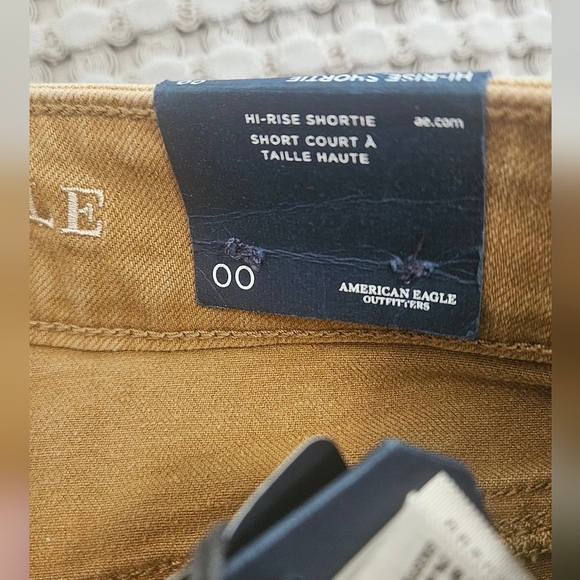 AMERICAN EAGLE High Rise Shortie Super Stretch In Golden Khaki. Size 00 NWT - Picture 4 of 11